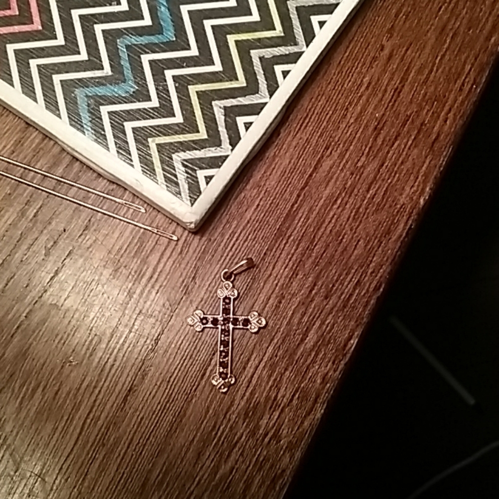 Gold pendant
